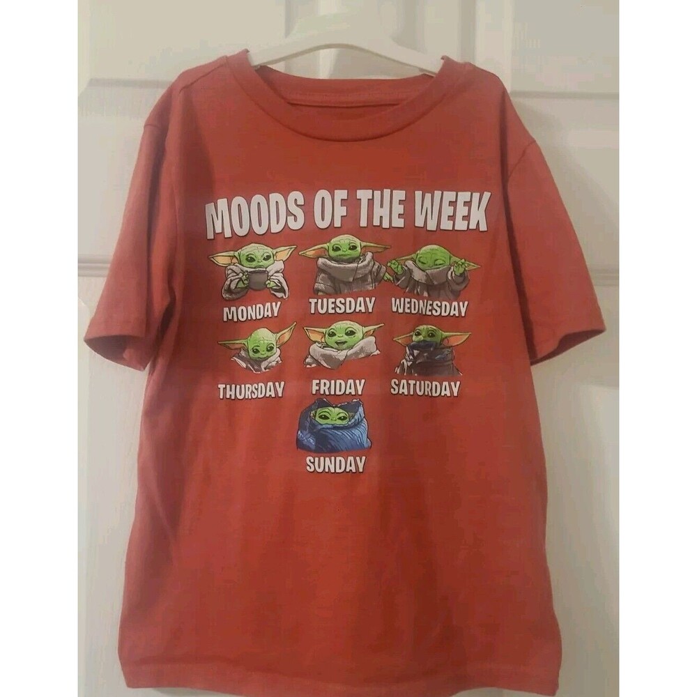 Star Wars The Mandalorian Branded T-Shirt, The Kid, Grogu  Size M(8)
